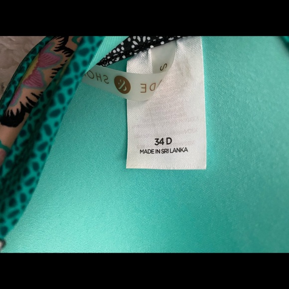 Bikini - Picture 4 of 5